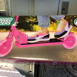 Rugged racer R1 2 wheel scooter